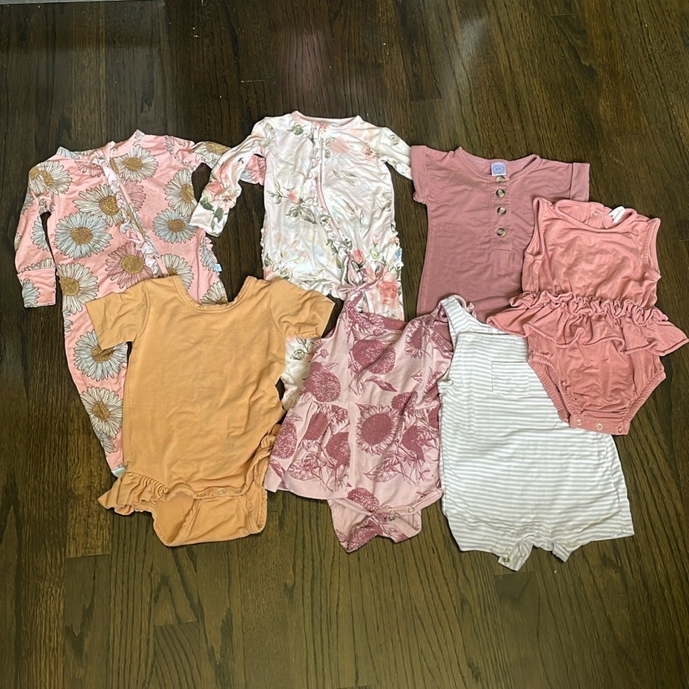 Babygirl bamboo clothing bundle (3-6M)